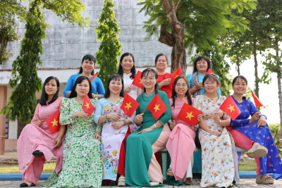 HOÀ BÌNH RẤT ĐẸP TRƯỜNG THCS ĐỊNH HÒA  HƯỞNG ỨNG “KỶ NIỆM 50 NĂM NGÀY GIẢI PHÓNG MIỀN NAM THỐNG NHẤT ĐẤT NƯỚC (30/4/1975 - 30/4/2025)