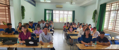 Trường THCS Định Hoà tham gia lớp học trực tuyến Bồi Dưỡng Lý Luận Chính Trị hè Năm 2025