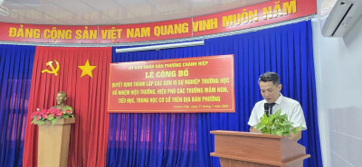 LỄ TRAO QUYẾT ĐỊNH THÀNH LẬP TRƯỜNG VÀ BỔ NHIỆM CÁN BỘ QUẢN LÝ