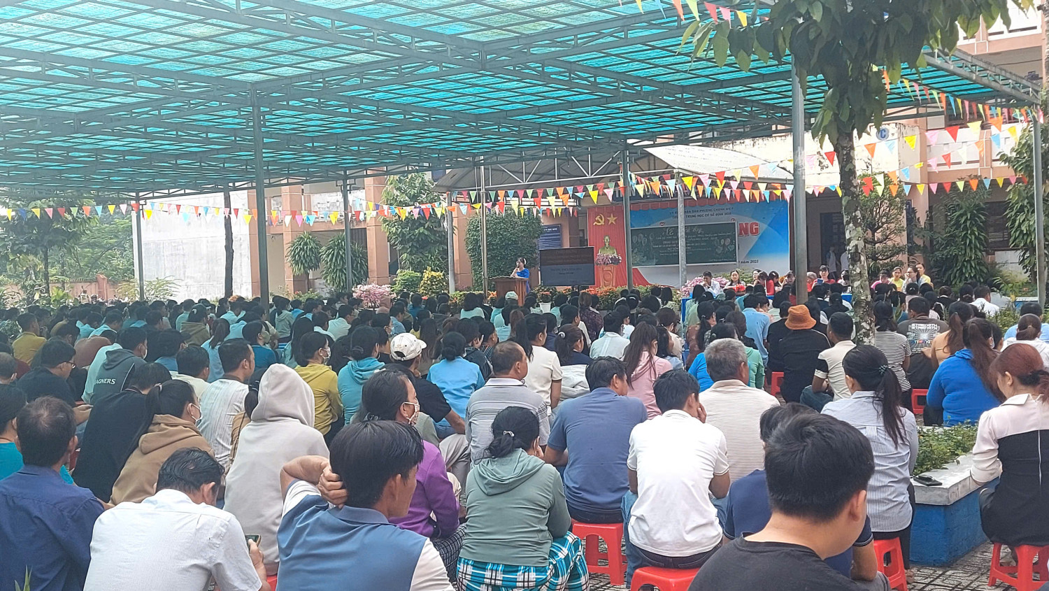 TRƯỜNG THCS ĐỊNH HÒA TỔ CHỨC HỌP PHỤ HUYNH HỌC SINH ĐẦU NĂM HỌC 2025-2026