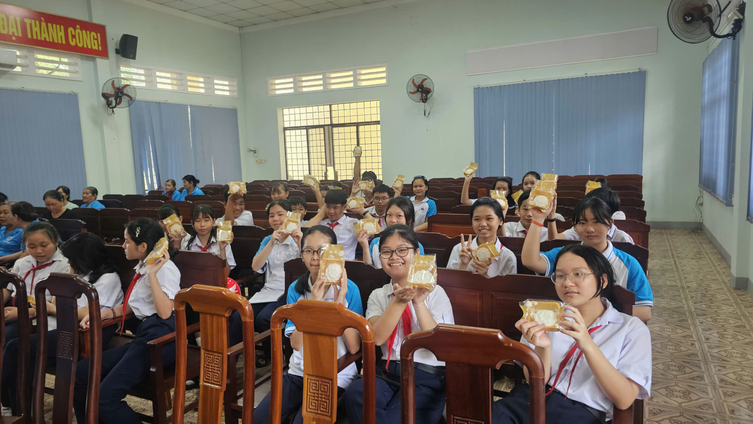 z7051672934329 3f824bbb9e810f84db8153b4474f101e