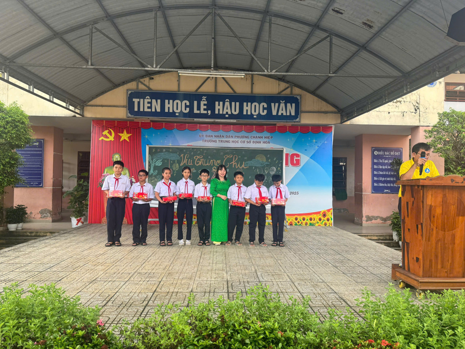 z7061475175366 f6c95a52da57cc74dd07cd4f07b726e4