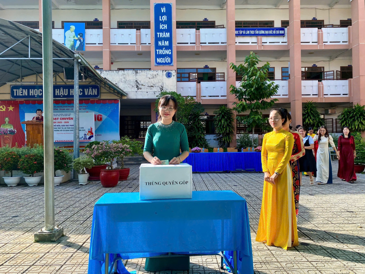 z7089191214200 0f4e9bdbb2ae4137201a3684dfe8210a