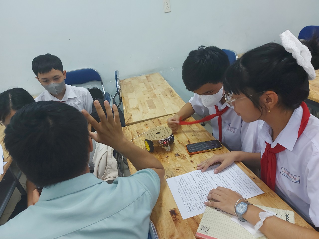 🌿 TRƯỜNG THCS ĐỊNH HÒA TỔ CHỨC CUỘC THI KHOA HỌC KỸ THUẬT CẤP TRƯỜNG NĂM HỌC 2025 – 2026