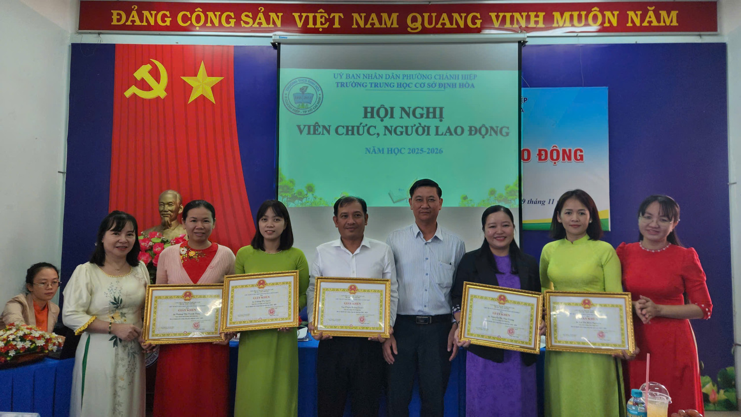 z7273837349608 cd0871c9ffd10d2a83eee52d6b519593