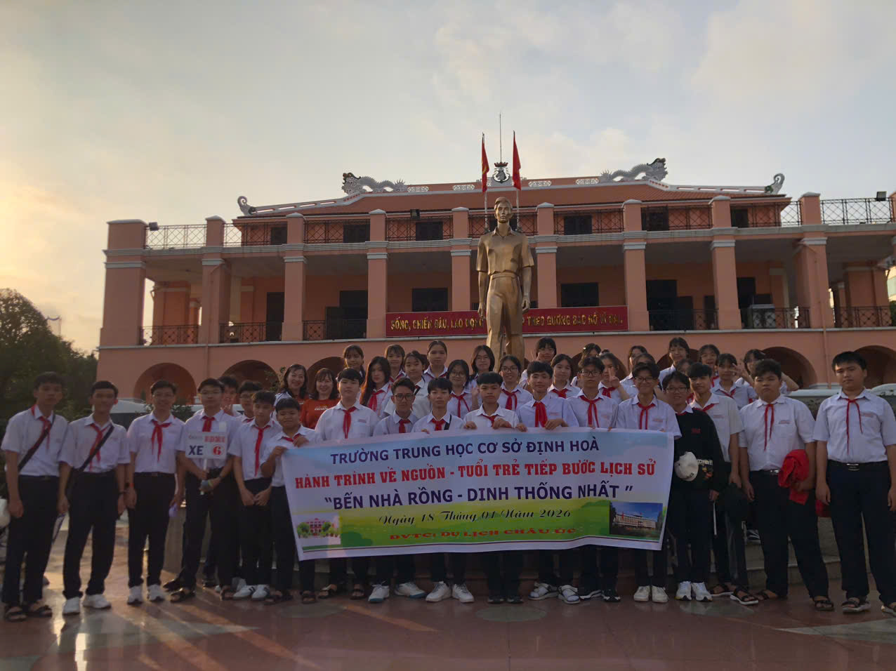 z7443969711075 7d0e2cebca1eba1d34678fc1ad267cf2